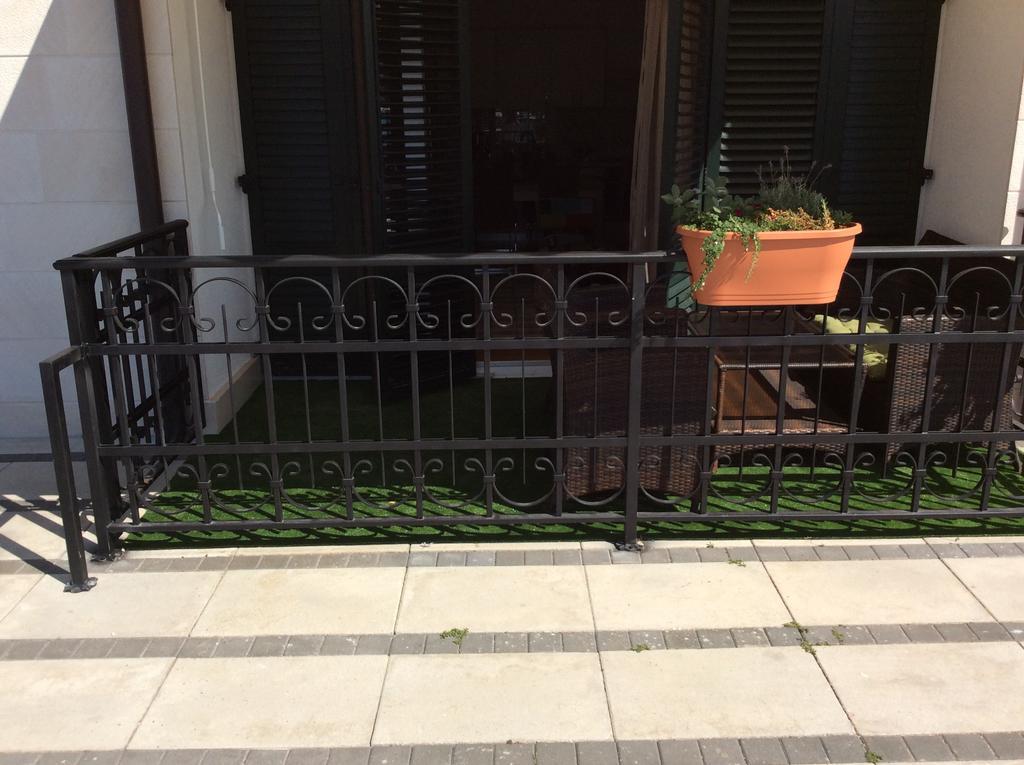 Apartments Svjetlana Трогир Екстериор снимка