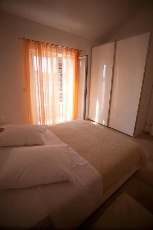 Apartments Svjetlana Трогир Стая снимка