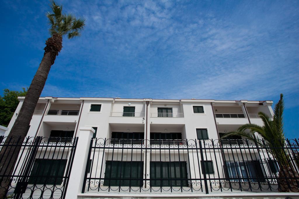 Apartments Svjetlana Трогир Екстериор снимка
